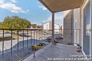 Building Photo - 4119 Castlewood