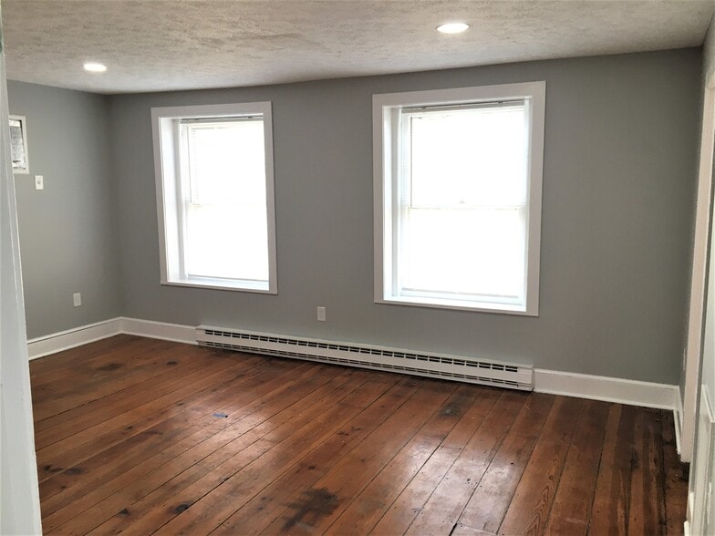 Building Photo - 25 W Boscawen St