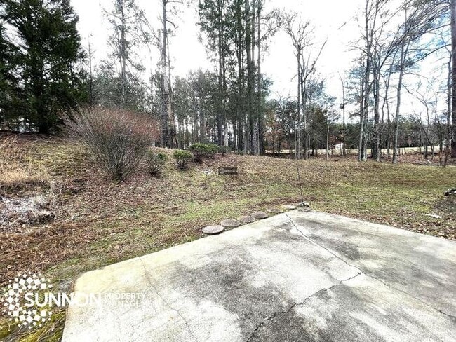 Building Photo - Newly Remodeled 3 Bed/2 Bath near Harrisburg!