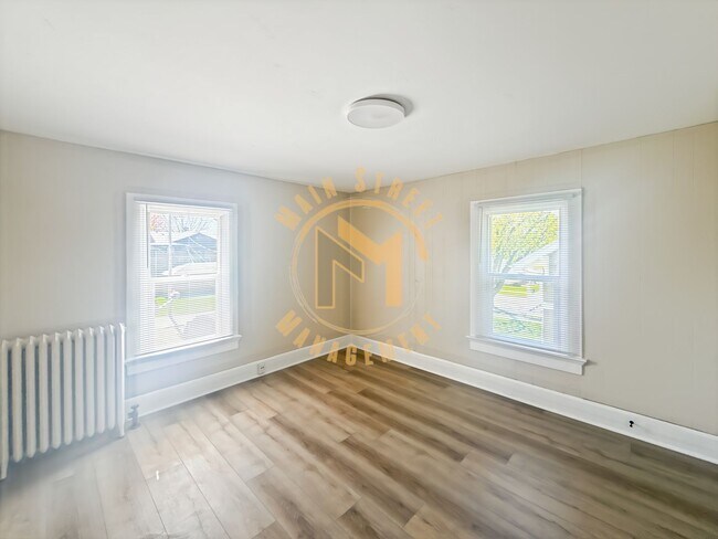 Building Photo - 527 S Ashland Ave