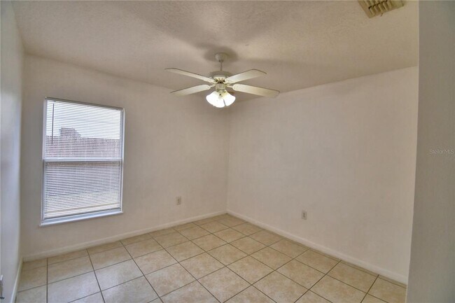 Building Photo - 662 Basingstoke Ct