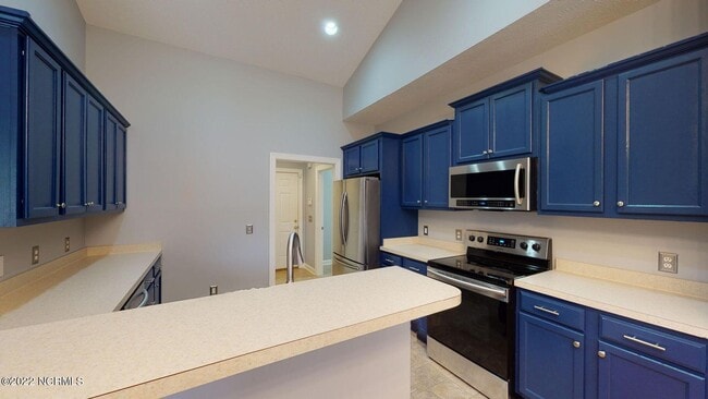 Building Photo - 11 Lassiter Ln