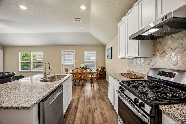 Building Photo - 10771 Francisco Way