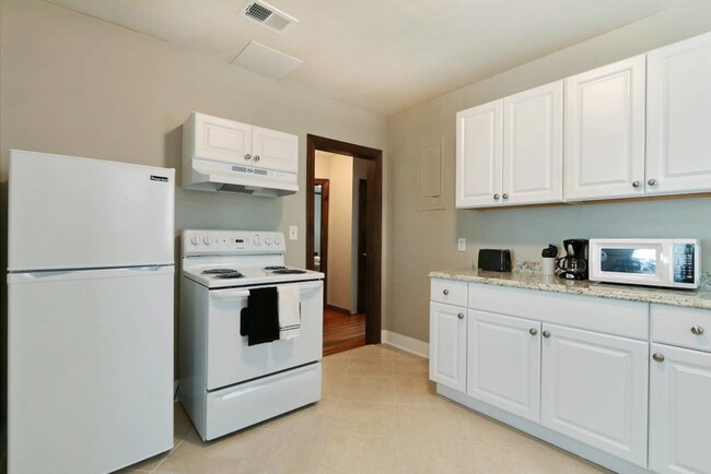 Building Photo - Large 3BR/2BA Ardsley Park House For Rent