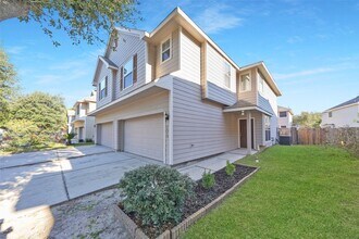 Building Photo - 14310 Mirkwood Ln