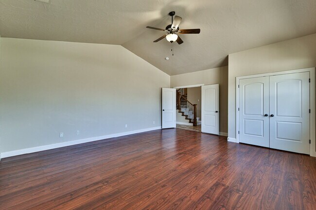 Building Photo - "Spacious 4-Bedroom Retreat with 3,584 Sq ...
