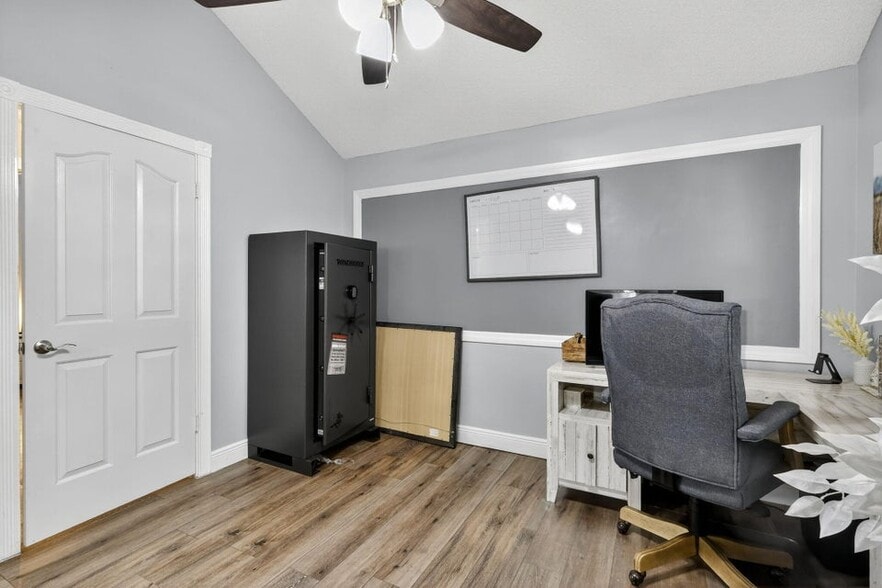 Building Photo - 503 Andover Ct