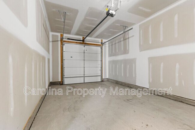 Building Photo - 144 Briana Marie Way