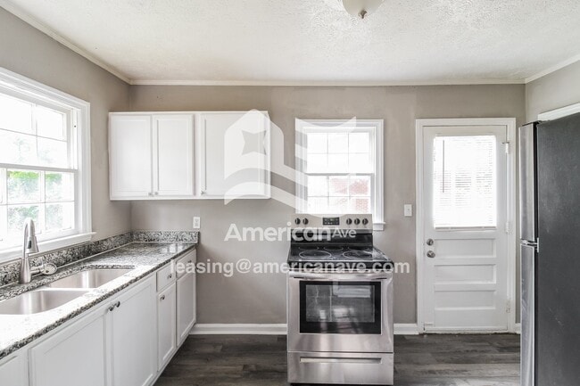 Building Photo - 3247 Marlies Cir