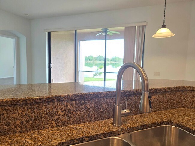 Building Photo - Waterfront home for RENT! 4 bed/2.5 bath