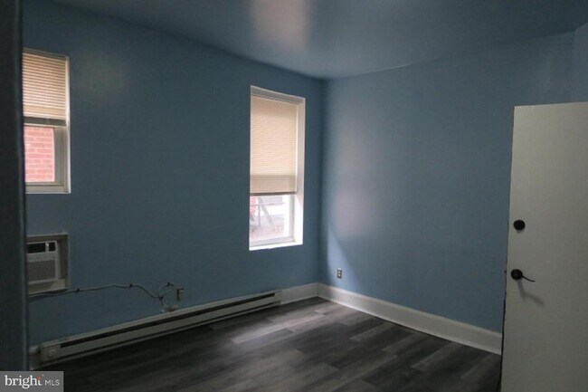 Building Photo - 3545 10th St NW