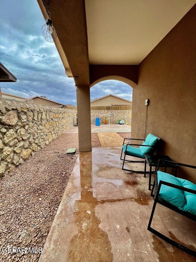 Building Photo - 14664 Igor Kaleri Ave