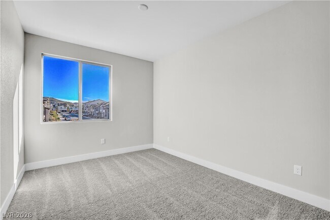 Building Photo - 6360 Pipers Brk Ln