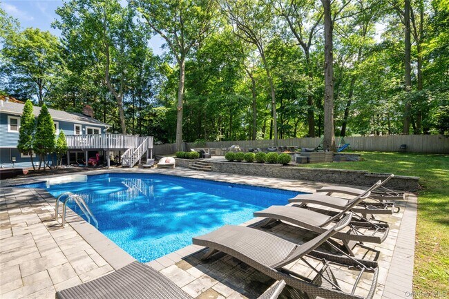 Building Photo - 9 E Stemmer Ln