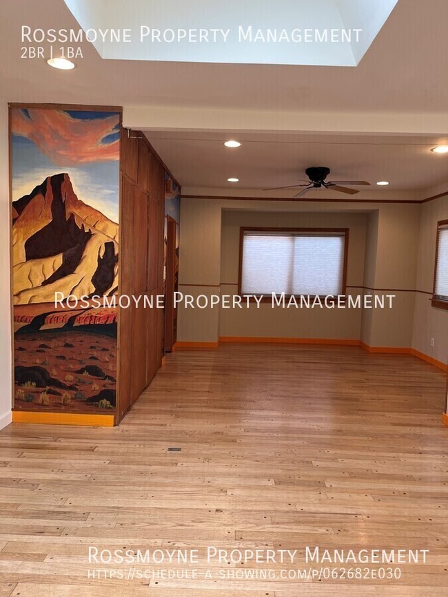 Building Photo - 1243 Yosemite Dr