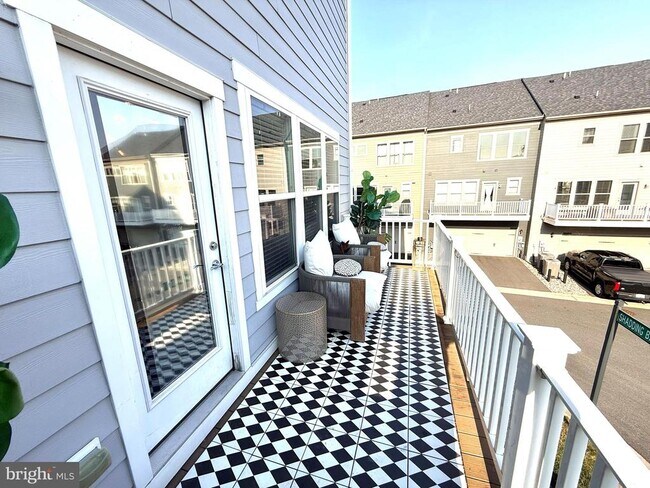 Building Photo - 17351 Redshank Rd