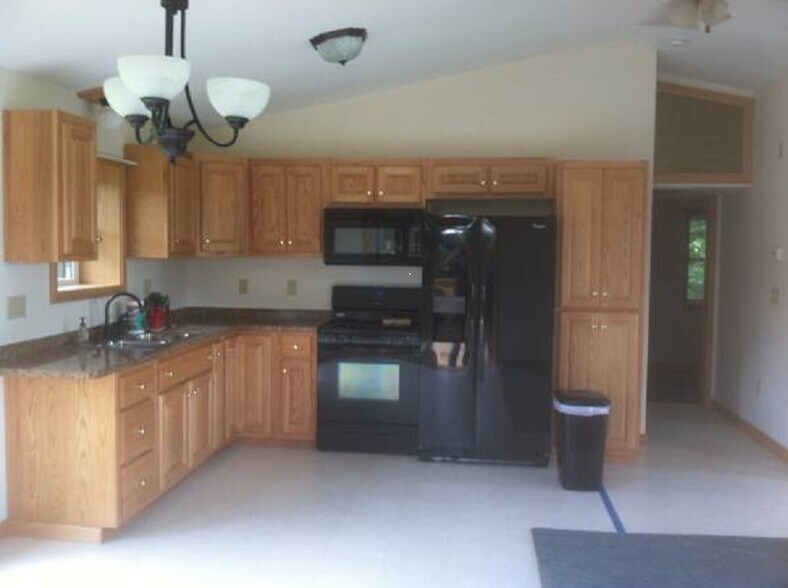 Primary Photo - 5738 Heinz Rd