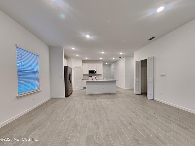 Building Photo - 9005 Latigo Ln