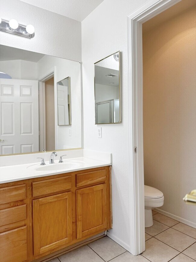 Building Photo - ABSOLUTELY STUNNING 4BR 2.5BA, OVER 2100SQFT, COMMUNITY POOL, CHANDLER