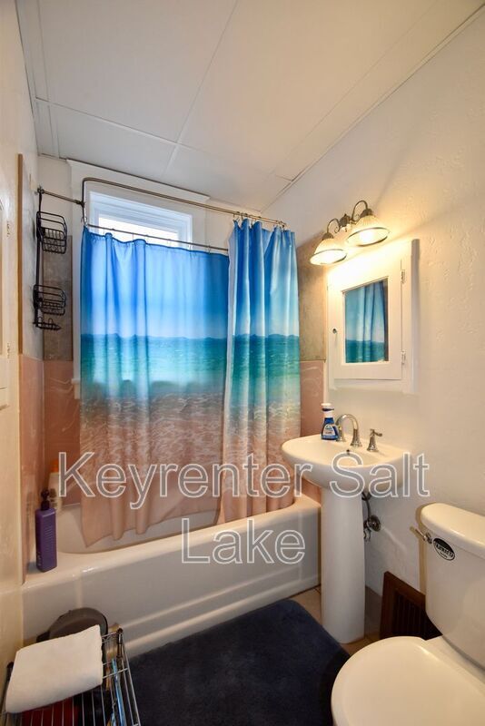 Building Photo - 1312 Washington Blvd