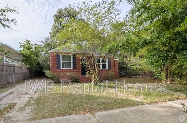 Building Photo - 518 Chestnut Dr