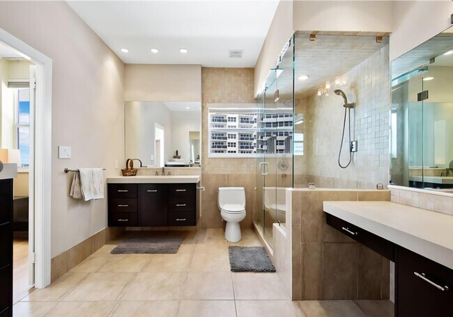 Building Photo - 3430 Galt Ocean Dr
