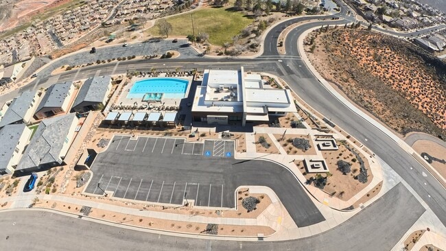 Building Photo - 1544 N Daylight St