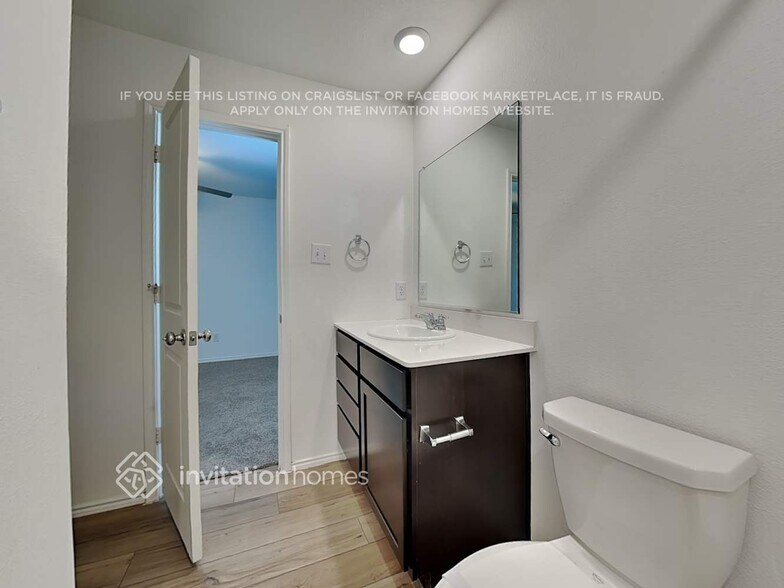 Building Photo - 352 Br Vlg Wy