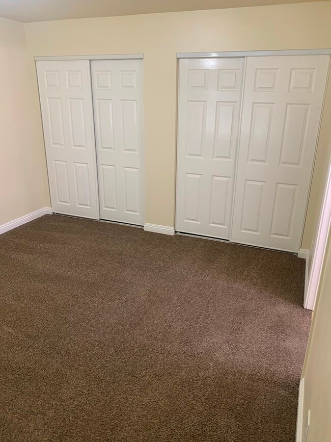 Building Photo - 1641 E 109th St