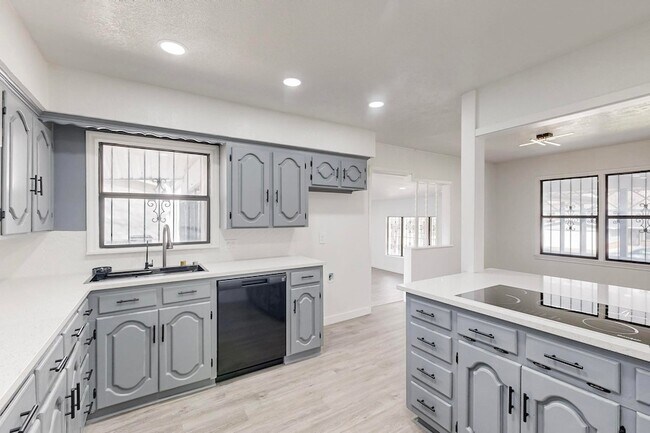 Building Photo - 4109 Fortune Ln