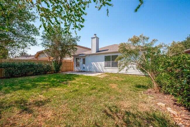 Building Photo - 5910 Spring Sunrise Dr
