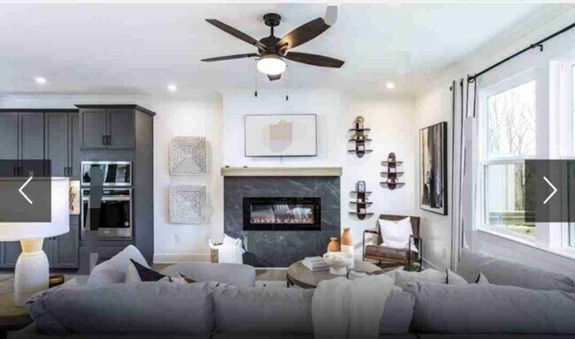 Building Photo - 3443 Catalan Aly