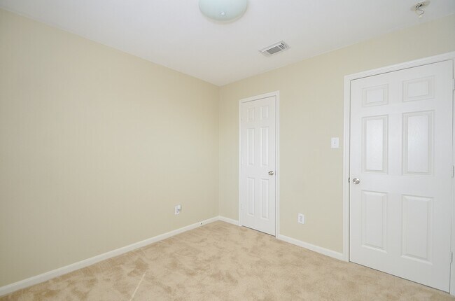Building Photo - 7211 Towering Pine Ln