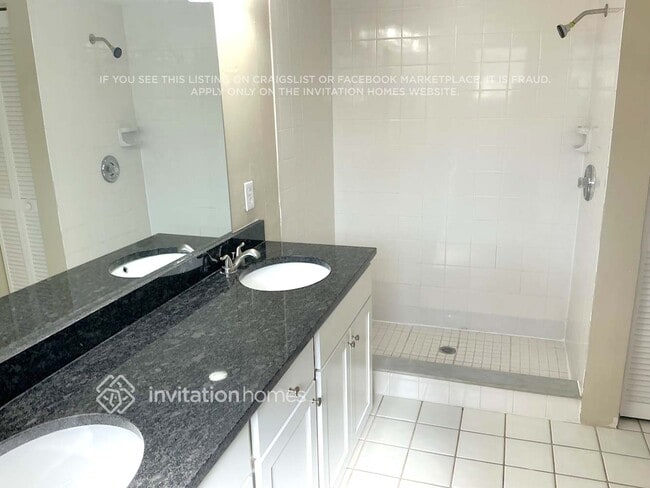 Building Photo - 1750 Country Meadows Dr