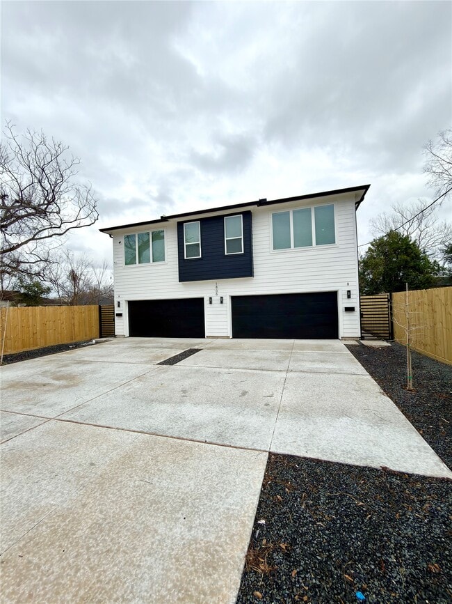 Building Photo - 1806 Benson St