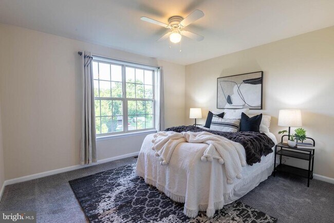 Building Photo - 4340 Chapel Rd