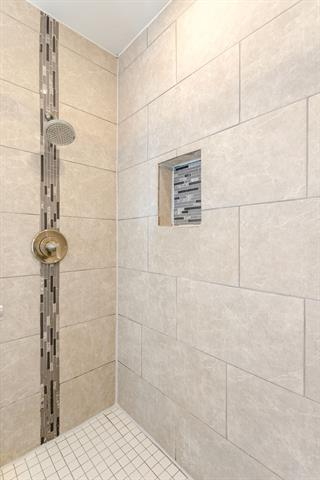 Building Photo - 10265 San Lorenzo Dr
