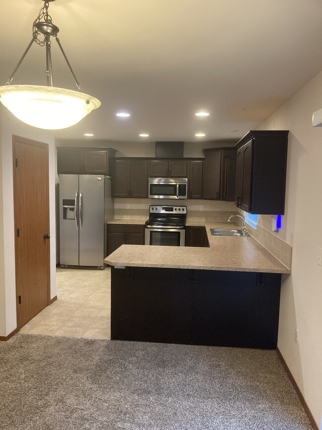 Building Photo - 24215 10th Ave S