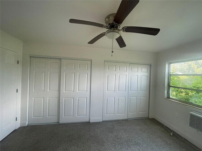 Building Photo - 200 N Betty Ln
