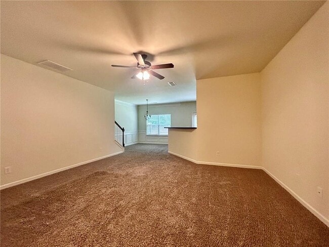 Building Photo - 664 Oakside Pl