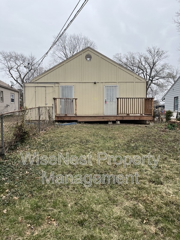 Building Photo - 6656 Bales Ave