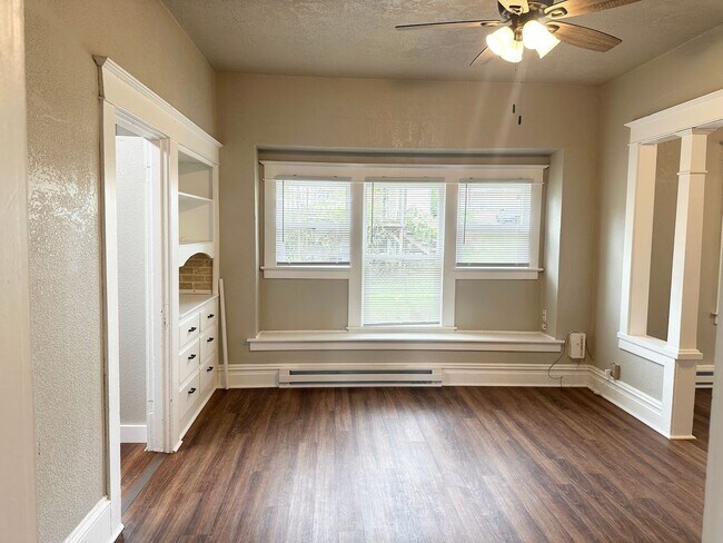 Building Photo - 3 Bedroom 2 Bath Forest Grove OR