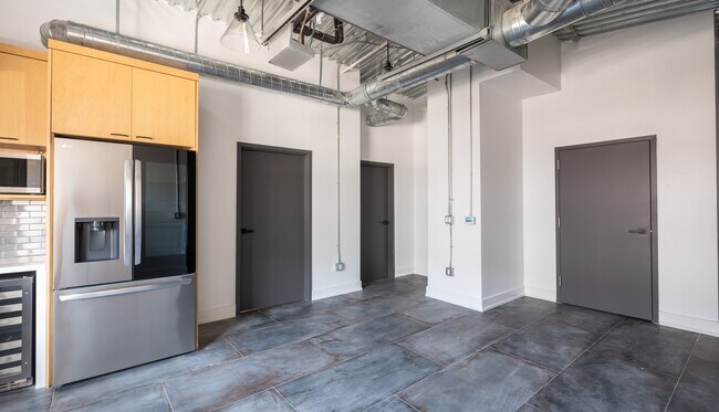 203 - 605 Lofts