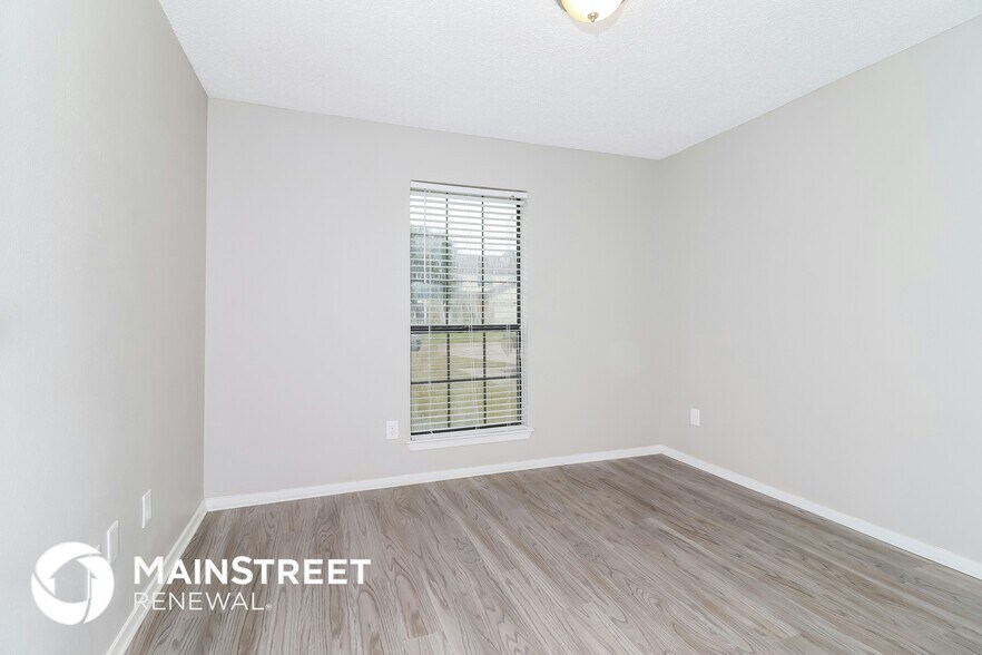 Building Photo - 5320 Buckner Dr
