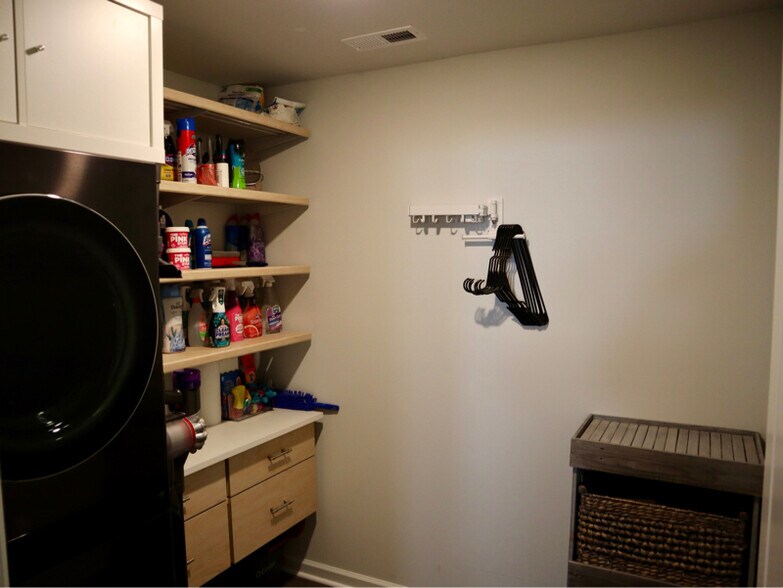 Building Photo - 404 Willet Ct