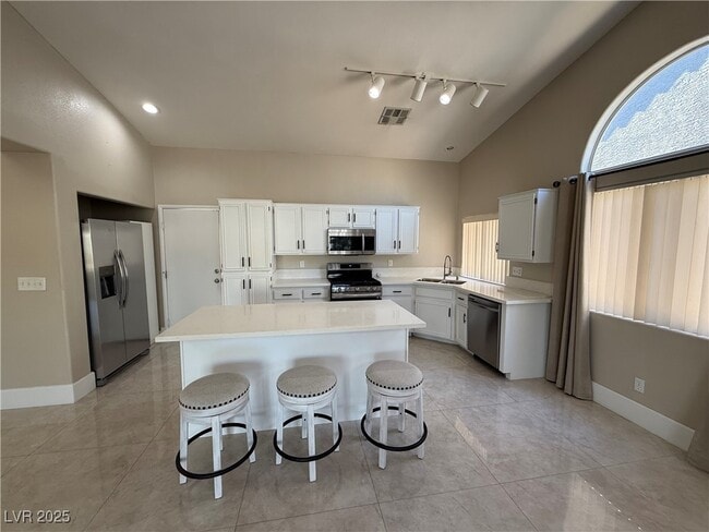 Building Photo - 517 Scenic Terra Dr