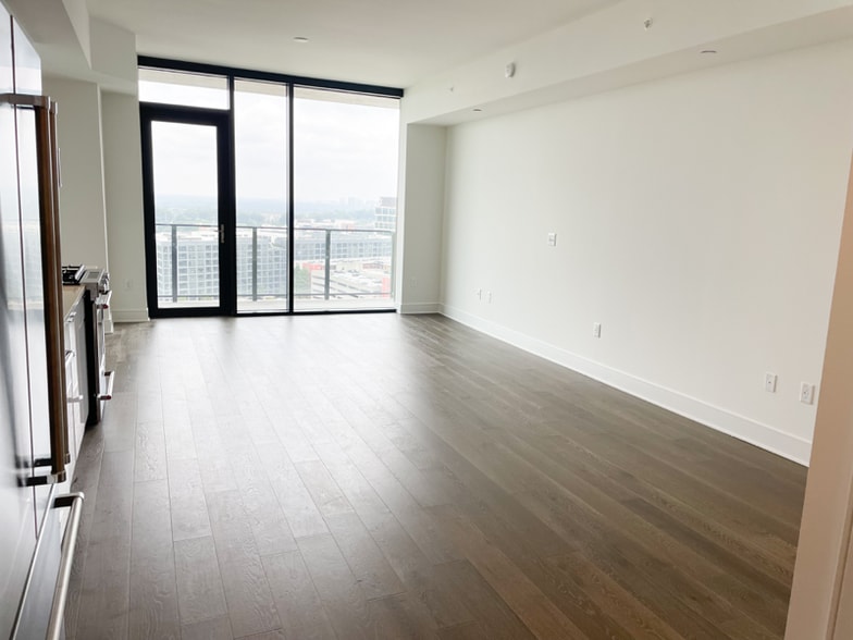 Building Photo - 788 West Marietta St NW