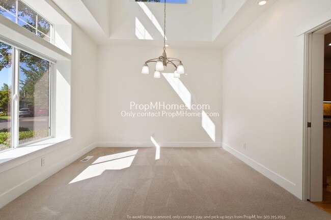 Building Photo - Spacious 5-Bedroom Oasis in the Heart of Five Oaks!