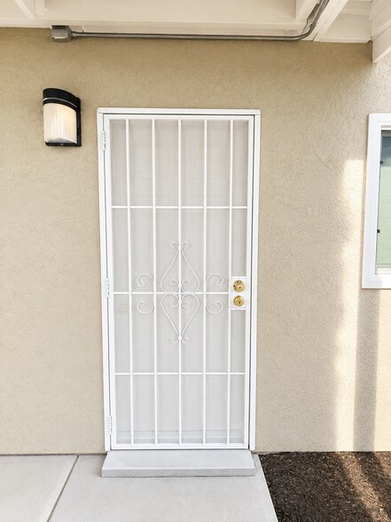 own entrance - 2322 Donosa Dr