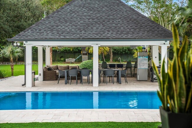 Building Photo - 14875 SW 212th St